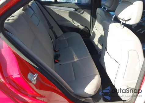 2008 Mercedes-Benz C 300 Luxury/Sport from USA, damaged, VIN WDDGF54X38F080832